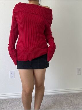Women’s Off-the-Shoulder Ribbed Sweater - Red